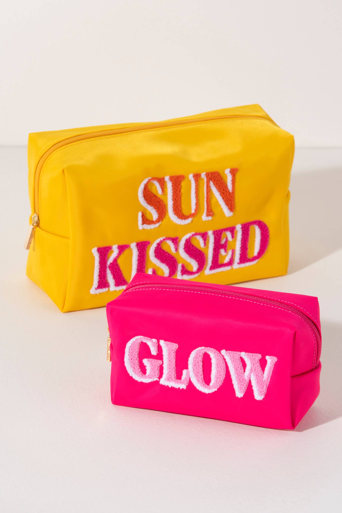 JOY GLOW ZIP POUCH, PINK